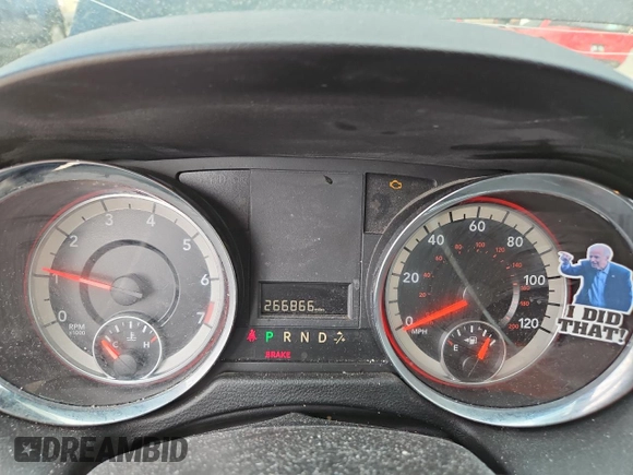 2017 Dodge Grand Caravan SXT with VIN 2C4RDGCG8HR852661, listed as a Copart auction lot 54617535 with 266,866 mi miles and Clean Title. Bid and sale history available at DreamBid. Image 9.