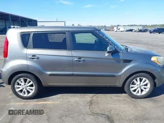 2013 Kia Soul ! with VIN KNDJT2A6XD7521718, listed as a IAAI auction lot 41683625 with 216,332 mi miles. Bid and sale history available at carsss.com. Image 13.