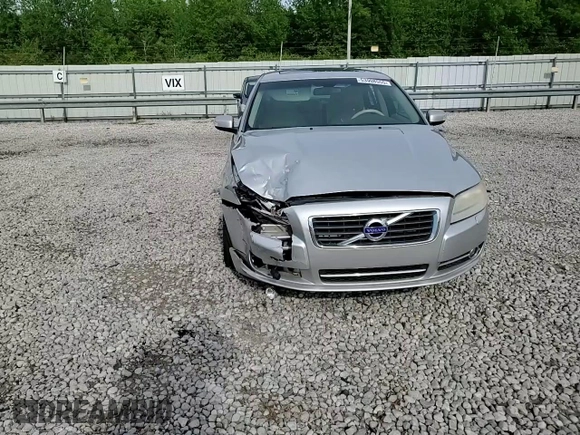 2010 Volvo S80 I6 z VIN YV1982AS9A1131980, wystawiony jako Copart lot #53908555 z przebiegiem 176 770 mil mil oraz Szkoda całkowita • Salvage title. Historia ofert i sprzedaży dostępna na DreamBid. Obrazek 13.