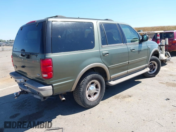 2001 Ford Expedition Eddie Bauer с VIN 1FMFU18L81LA74328, выставлен на аукционе IAAI как лот 42200577 с пробегом 152 630 миль миль и . История ставок и продаж доступна на DreamBid. Изображение 4.