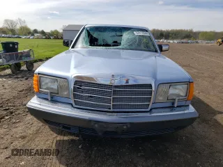 1991 Mercedes-Benz 420 with VIN WDBCA35E7MA572309, listed as a Copart auction lot 52513524 with 92,991 mi miles and Salvage Title. Bid and sale history available at carsss.com. Image 5.
