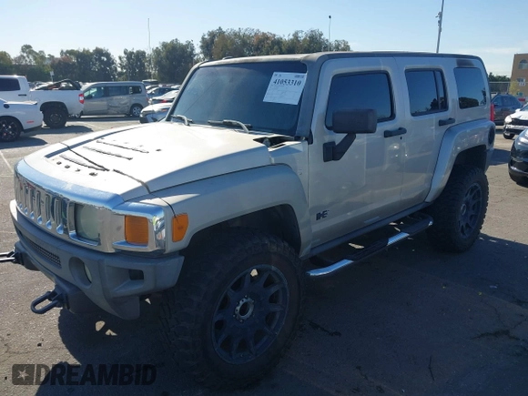 2006 Hummer H3 with VIN 5GTDN136468296894, listed as a IAAI auction lot 41053310 with 1 mi miles. Bid and sale history available at carsss.com. Image 17.