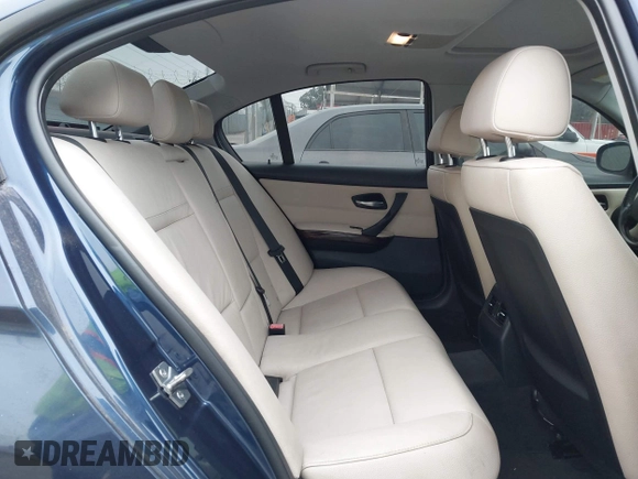 2011 BMW 3 Series 328i with VIN WBAPH5G53BNM83315, listed as a IAAI auction lot 42583733 with 119,224 mi miles and . Bid and sale history available at DreamBid. Image 8.