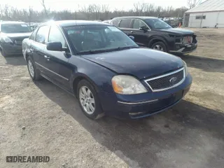 2006 Ford Five Hundred SEL with VIN 1FAHP24196G134492, listed as a IAAI auction lot 41827431 with 194,886 mi miles. Bid and sale history available at carsss.com. Image 1.