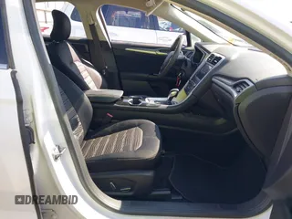 2016 Ford Fusion SE with VIN 3FA6P0H78GR302403, listed as a IAAI auction lot 41996340 with 261,868 mi miles and . Bid and sale history available at DreamBid. Image 5.
