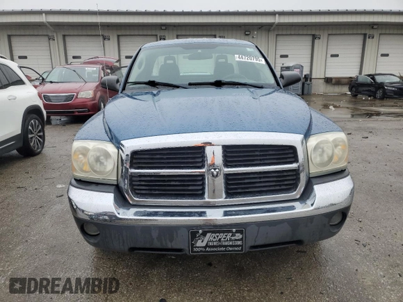 2005 Dodge Dakota SLT with VIN 1D7HE42K85S149686, listed as a Copart auction lot 44720795 with 113,369 mi miles and Salvage Title. Bid and sale history available at carsss.com. Image 5.