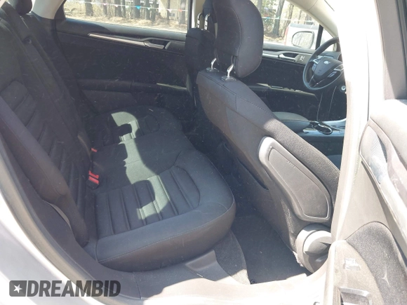 2014 Ford Fusion SE Hybrid with VIN 3FA6P0LU3ER251631, listed as a IAAI auction lot 41917855 with 88,076 mi miles. Bid and sale history available at carsss.com. Image 8.