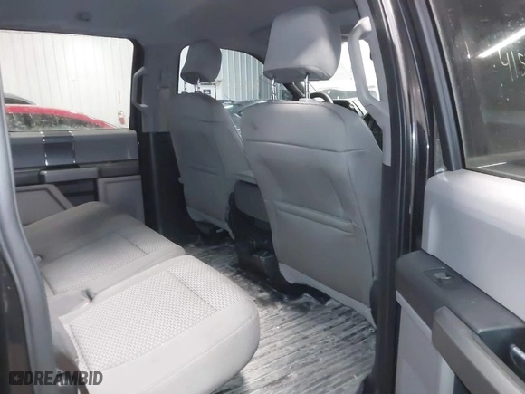 2015 Ford F-150 XLT w/HD Payload Pkg with VIN 1FTFW1EG8FFB59391, listed as a IAAI auction lot 41520010 with 119,414 mi miles. Bid and sale history available at carsss.com. Image 8.