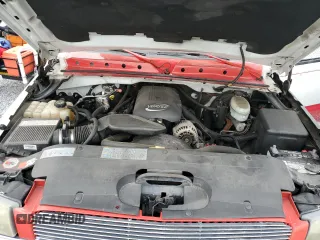 2004 Chevrolet Silverado 1500 LS with VIN 2GCEC19VX41111375, listed as a Copart auction lot 50514175 with 153,701 mi miles and Salvage Title. Bid and sale history available at DreamBid. Image 12.