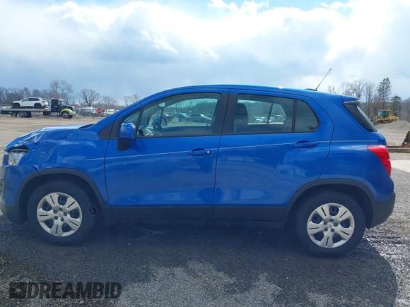 2015 Chevrolet Trax LS with VIN KL7CJKSBXFB235486, listed as a IAAI auction lot 41875595 with 125,301 mi miles. Bid and sale history available at carsss.com. Image 14.