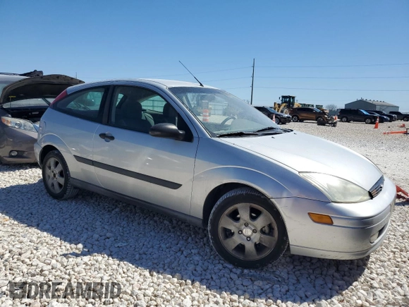 2001 Ford Focus ZX3 z VIN 3FAFP313X1R243418, wystawiony jako Copart lot #48558175 z przebiegiem 43 257 mil mil oraz Szkoda całkowita • Salvage title. Historia ofert i sprzedaży dostępna na DreamBid. Obrazek 4.