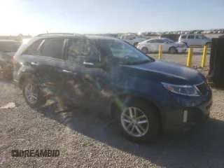 2014 Kia Sorento LX with VIN 5XYKT3A64EG501608, listed as a Copart auction lot 53149015 with 136,419 mi miles and Salvage Title. Bid and sale history available at DreamBid. Image 4.