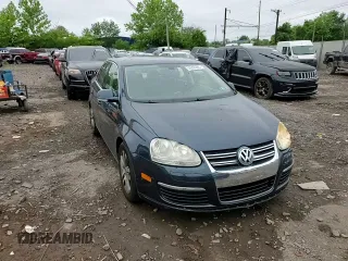 2005 Volkswagen Jetta 2.5L с VIN 3VWDF71K65M607420, выставлен на аукционе Copart как лот 59906585 с пробегом 136 949 миль миль и Списание • Salvage title. История ставок и продаж доступна на DreamBid. Изображение 13.