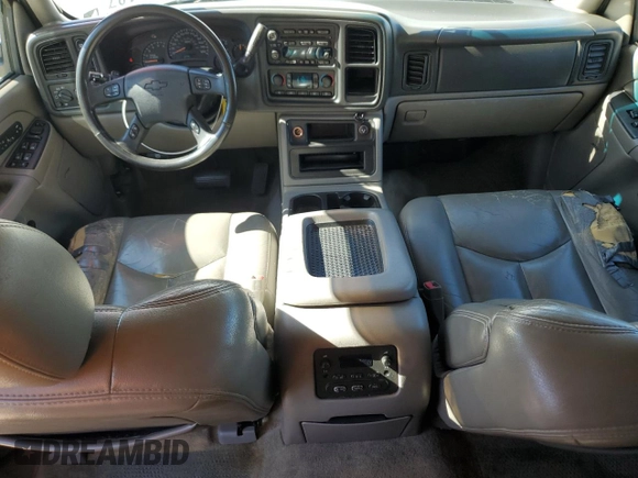 2004 Chevrolet Suburban Z71 with VIN 3GNFK16Z74G245340, listed as a Copart auction lot 57491305 with 283,174 mi miles and Salvage title. Bid and sale history available at DreamBid. Image 8.