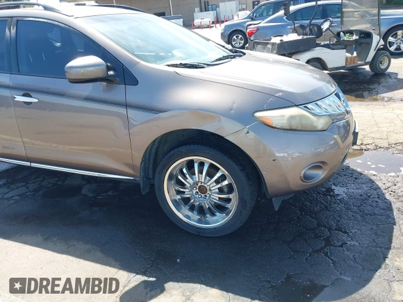 2009 Nissan Murano S with VIN JN8AZ18W09W101370, listed as a IAAI auction lot 42100083 with 168,687 mi miles and . Bid and sale history available at carsss.com. Image 17.