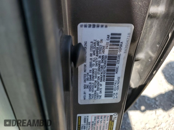 2005 Toyota Corolla CE with VIN 1NXBR32E75Z368700, listed as a Copart auction lot 62515285 with 227,776 mi miles and Salvage title. Bid and sale history available at DreamBid. Image 13.