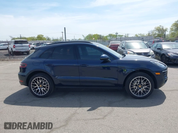 2018 Porsche Macan S with VIN WP1AB2A56JLB40010, listed as a IAAI auction lot 42126731 with 30,016 mi miles and . Bid and sale history available at DreamBid. Image 13.