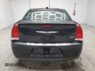 2018 Chrysler 300 Limited z VIN 2C3CCAEG3JH324335, wystawiony jako Copart lot #50092205 z przebiegiem 91 611 mil mil oraz Tytuł czysty. Historia ofert i sprzedaży dostępna na DreamBid. Obrazek 6.