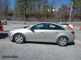 2014 Chevrolet Cruze LS with VIN 1G1PA5SH1E7194282, listed as a IAAI auction lot 41775395 with 195,596 mi miles. Bid and sale history available at carsss.com. Image 14.
