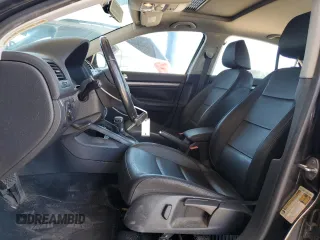 2010 Volkswagen Jetta SE with VIN 3VWRX7AJ8AM135483, listed as a Copart auction lot 57055325 with 133,896 mi miles and Salvage title. Bid and sale history available at DreamBid. Image 7.