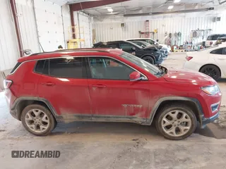 2019 Jeep Compass Limited z VIN 3C4NJDCB9KT752972, wystawiony jako IAAI lot #42590613 z przebiegiem 81 439 mil mil oraz . Historia ofert i sprzedaży dostępna na DreamBid. Obrazek 13.