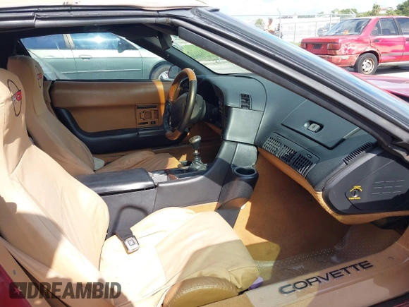 1991 Chevrolet Corvette z VIN 1G1YY3382M5116414, wystawiony jako IAAI lot #42219110 z przebiegiem Nie podano mil oraz . Historia ofert i sprzedaży dostępna na DreamBid. Obrazek 5.