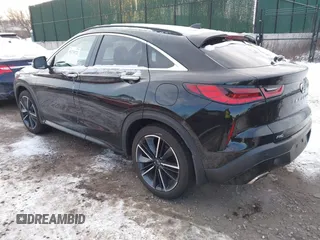 2023 Infiniti QX55 Essential z VIN 3PCAJ5KR1PF114918, wystawiony jako IAAI lot #41374722 z przebiegiem 13 775 mil mil oraz . Historia ofert i sprzedaży dostępna na DreamBid. Obrazek 3.