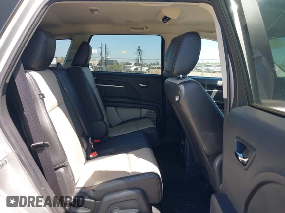 2009 Dodge Journey SXT with VIN 3D4GG57V19T211770, listed as a IAAI auction lot 42095045 with 164,610 mi miles. Bid and sale history available at carsss.com. Image 8.