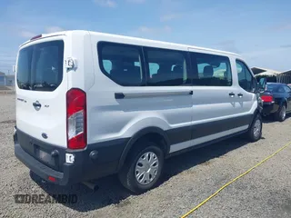 2024 Ford Transit Passenger XL с VIN 1FBAX2Y82RKA83295, выставлен на аукционе IAAI как лот 42443760 с пробегом 19 319 миль миль и . История ставок и продаж доступна на DreamBid. Изображение 4.
