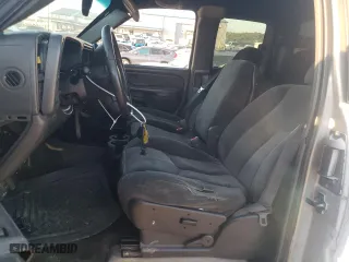 2003 Chevrolet Silverado 2500HD LS with VIN 1GCHK29183E303555, listed as a Copart auction lot 75008394 with 123,988 mi miles and Salvage Title. Bid and sale history available at carsss.com. Image 7.