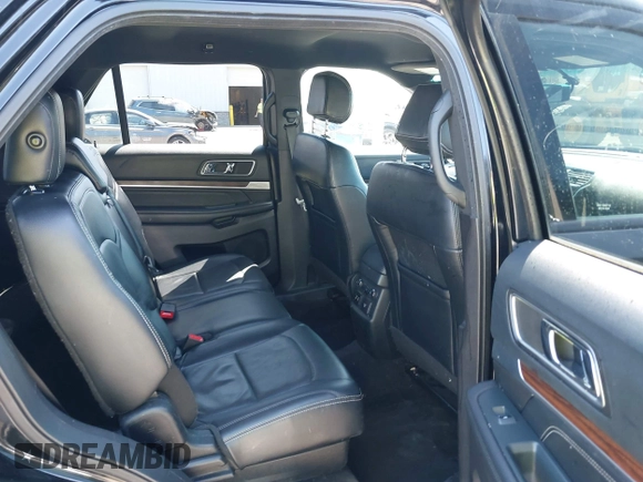 2016 Ford Explorer Limited with VIN 1FM5K8F88GGA18626, listed as a IAAI auction lot 42164344 with 164,197 mi miles. Bid and sale history available at carsss.com. Image 8.