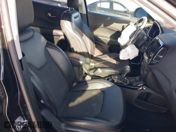 2019 Jeep Compass Latitude with VIN 3C4NJDBB9KT794074, listed as a IAAI auction lot 41068687 with 106,947 mi miles and . Bid and sale history available at DreamBid. Image 5.