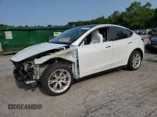 2022 Tesla Model Y Long Range z VIN 7SAYGDEE5NF355624, wystawiony jako Copart lot #58058465 z przebiegiem 33 784 mil mil oraz Szkody całkowita. Historia ofert i sprzedaży dostępna na DreamBid. Obrazek 1.
