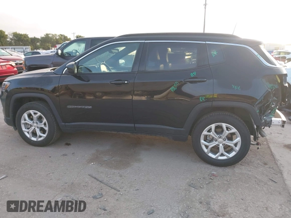 2024 Jeep Compass Latitude с VIN 3C4NJDBN4RT117244, выставлен на аукционе IAAI как лот 42702449 с пробегом 31 533 миль миль и . История ставок и продаж доступна на DreamBid. Изображение 15.