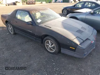 1988 Pontiac Firebird with VIN 1G2FW21F2JL251274, listed as a IAAI auction lot 41766168 with 999,999 mi miles. Bid and sale history available at carsss.com. Image 1.