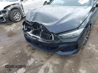 2021 BMW 8 Series M850i with VIN WBAGV8C03MCG68700, listed as a IAAI auction lot 41684696 with 18,516 mi miles. Bid and sale history available at carsss.com. Image 6.