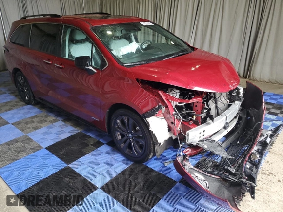 2021 Toyota Sienna XSE with VIN 5TDDRKEC1MS021660, listed as a Copart auction lot 60449624 with 16,194 mi miles and Clean Title. Bid and sale history available at DreamBid. Image 4.