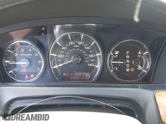 2010 Lincoln MKS с VIN 1LNHL9DR0AG603493, выставлен на аукционе IAAI как лот 40913114 с пробегом 215 927 миль миль и . История ставок и продаж доступна на DreamBid. Изображение 7.