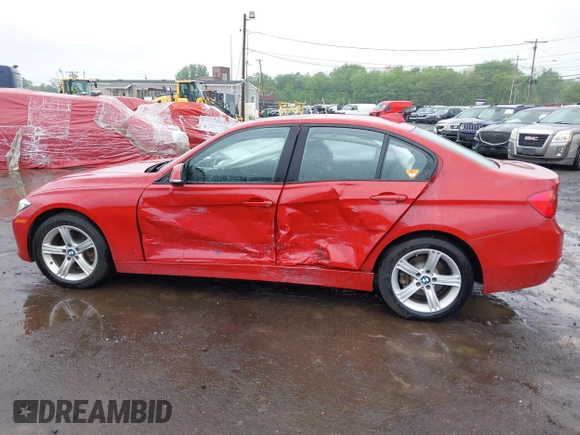 2013 BMW 3 Series 328i xDrive with VIN WBA3B5G58DNS00569, listed as a IAAI auction lot 42257009 with 45,902 mi miles and . Bid and sale history available at DreamBid. Image 14.