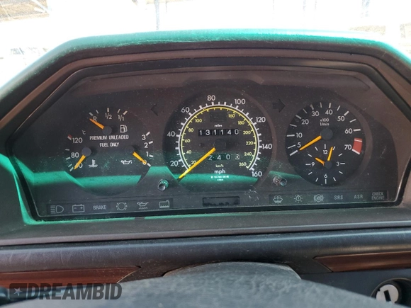 1994 Mercedes-Benz E with VIN WDBEA92E2RF283381, listed as a Copart auction lot 50025645 with 131,140 mi miles and Salvage Title. Bid and sale history available at DreamBid. Image 9.
