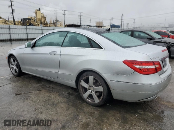 2013 Mercedes-Benz E 350 with VIN WDDKJ5KB7DF190650, listed as a Copart auction lot 44442755 with 194,823 mi miles and Salvage title. Bid and sale history available at DreamBid. Image 2.