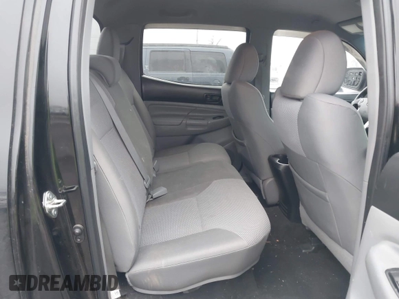 2014 Toyota Tacoma with VIN 3TMLU4EN4EM159363, listed as a IAAI auction lot 41337909 with 123,362 mi miles. Bid and sale history available at carsss.com. Image 8.