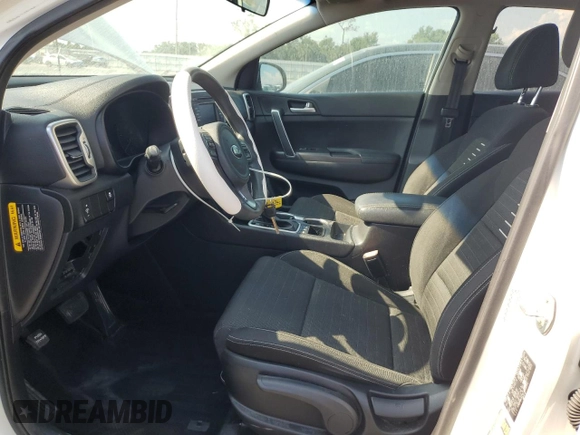 2018 Kia Sportage LX z VIN KNDPMCAC6J7302012, wystawiony jako Copart lot #53845725 z przebiegiem 89 349 mil mil oraz Czysty tytuł • Clean title. Historia ofert i sprzedaży dostępna na DreamBid. Obrazek 7.