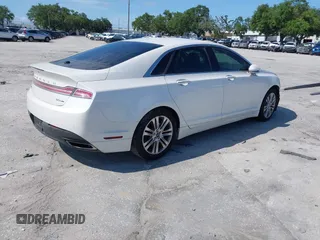 2014 Lincoln MKZ with VIN 3LN6L2G91ER832211, listed as a IAAI auction lot 41770905 with 63,417 mi miles and . Bid and sale history available at DreamBid. Image 4.