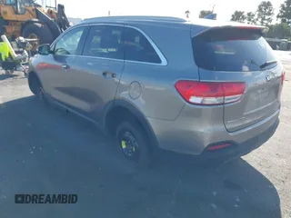 2018 Kia Sorento LX with VIN 5XYPG4A38JG338364, listed as a IAAI auction lot 41555370 with 73,883 mi miles. Bid and sale history available at carsss.com. Image 3.