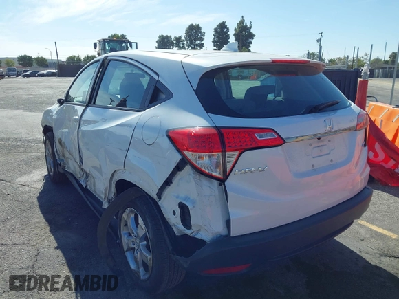 2022 Honda HR-V LX with VIN 3CZRU6H34NM768950, listed as a IAAI auction lot 41702229 with 5,891 mi miles. Bid and sale history available at carsss.com. Image 3.