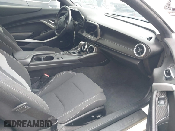 2018 Chevrolet Camaro 1LT with VIN 1G1FB1RS2J0142116, listed as a IAAI auction lot 42235855 with 85,908 mi miles and . Bid and sale history available at DreamBid. Image 5.