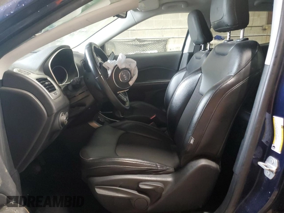 2020 Jeep Compass Latitude z VIN 3C4NJDBB9LT100551, wystawiony jako Copart lot #62601545 z przebiegiem 45 497 mil mil oraz Szkoda całkowita • Salvage title. Historia ofert i sprzedaży dostępna na DreamBid. Obrazek 7.