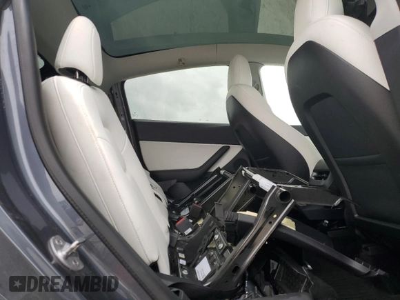 2022 Tesla Model Y Long Range with VIN 7SAYGDEE1NF315198, listed as a Copart auction lot 50399005 with 33,357 mi miles and Salvage Title. Bid and sale history available at DreamBid. Image 11.