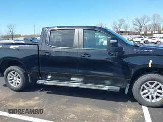 2021 Chevrolet Silverado 1500 LT with VIN 3GCUYDET1MG100713, listed as a IAAI auction lot 41854330 with 92,186 mi miles. Bid and sale history available at carsss.com. Image 12.